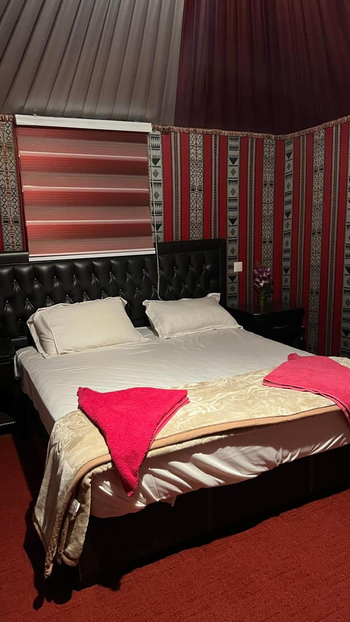 Rum Maria Luxury Camp & Bubble Rooms Wadi Rum Exterior foto