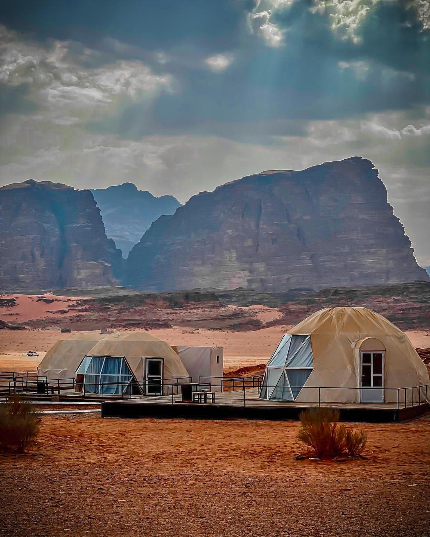 Rum Maria Luxury Camp & Bubble Rooms Wadi Rum Exterior foto